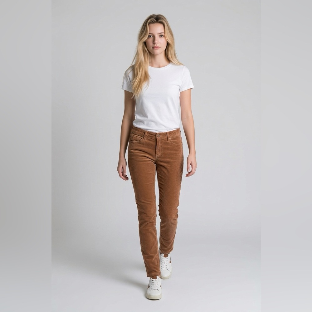 Women's Brown Jeans